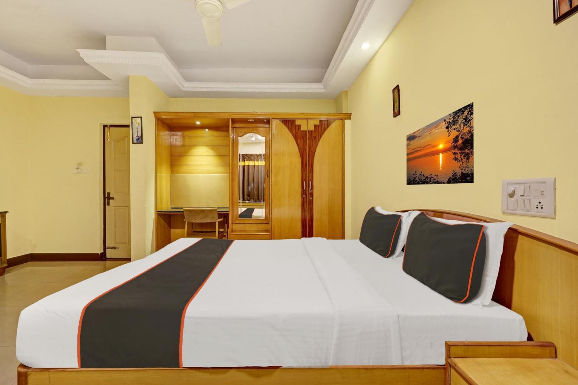 Hotel Nestelinn Bangalore Buitenkant foto